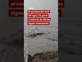 Vecinos lloran mientras un templo de 150 años es arrasado por el río