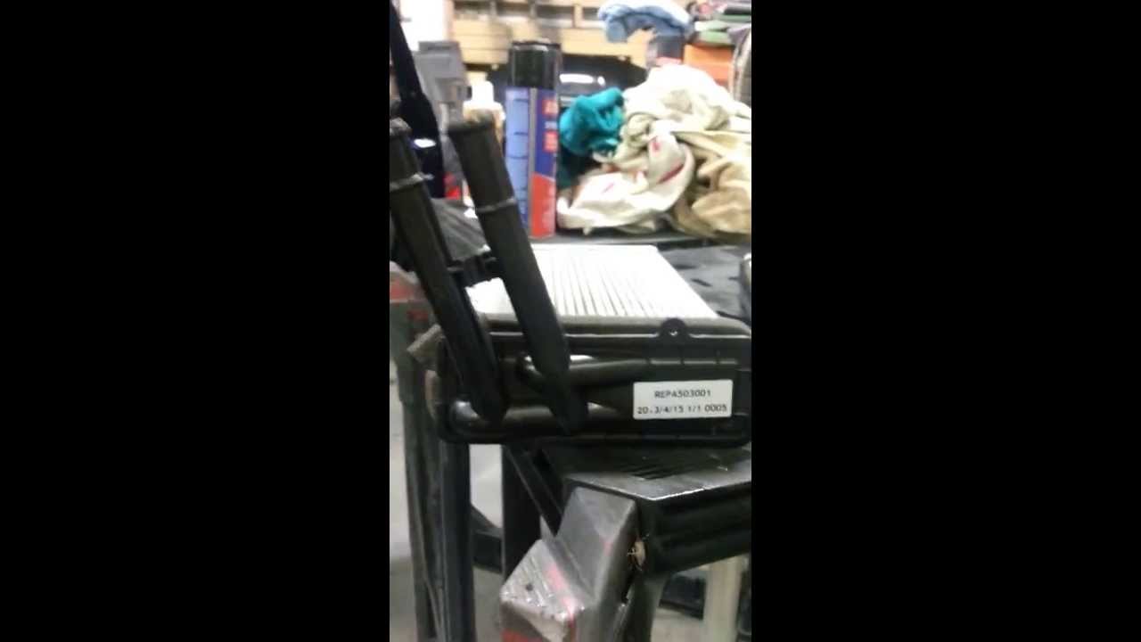 Replacing a heater core 2002 VW Passat (Pt. 1) YouTube