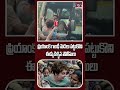 ప్రియాంక ను ఈడ్చుకెళ్ళిన పోలీసులు.. | Priyanka Gandhi Detained Amid Delhi Protests! | PM Modi |Aadya
