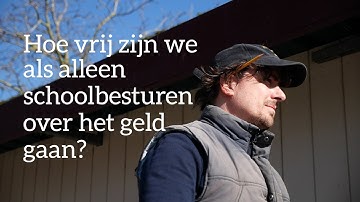 Leraar Guido bouwt in zijn vrije tijd een nieuw schoolplein.