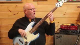 Real Bass Lessons 114 - Mr Pc Melody Chords Bass Line