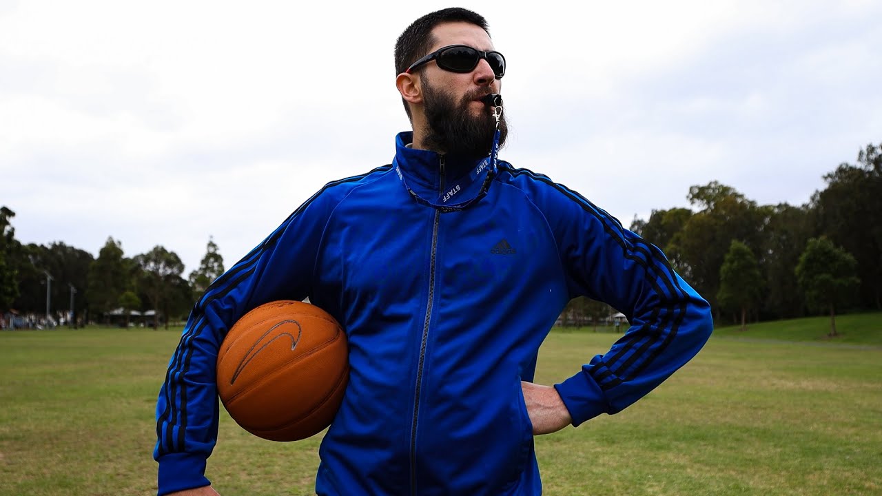 Учитель физкультуры..