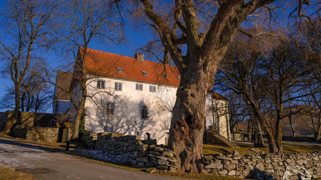 Utstein Kloster/ Klasztor Utstein na wyspie Mosterøy. Jedyny taki w Norwegii. Zagroda króla Wikingów