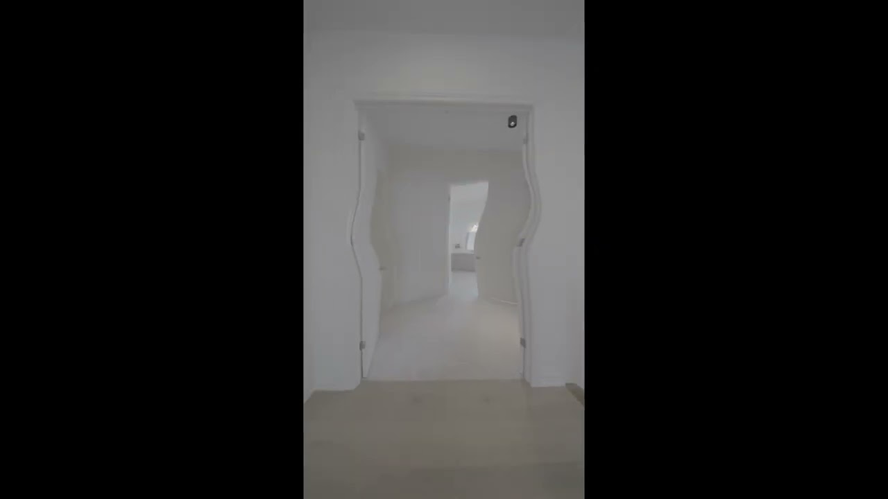 6 Interior