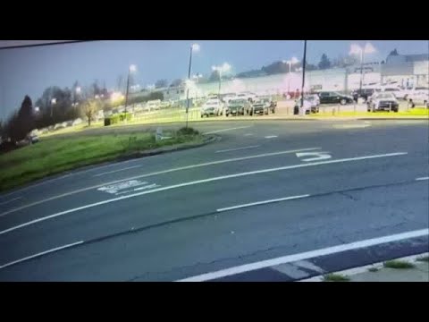 RAW VIDEO: Plane crashes into Medford car lot after takeoff