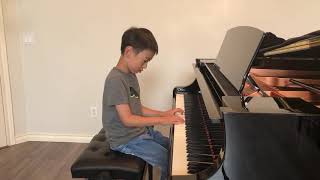 Andrew Li, 6 Years , Plays Turkey In The Straw