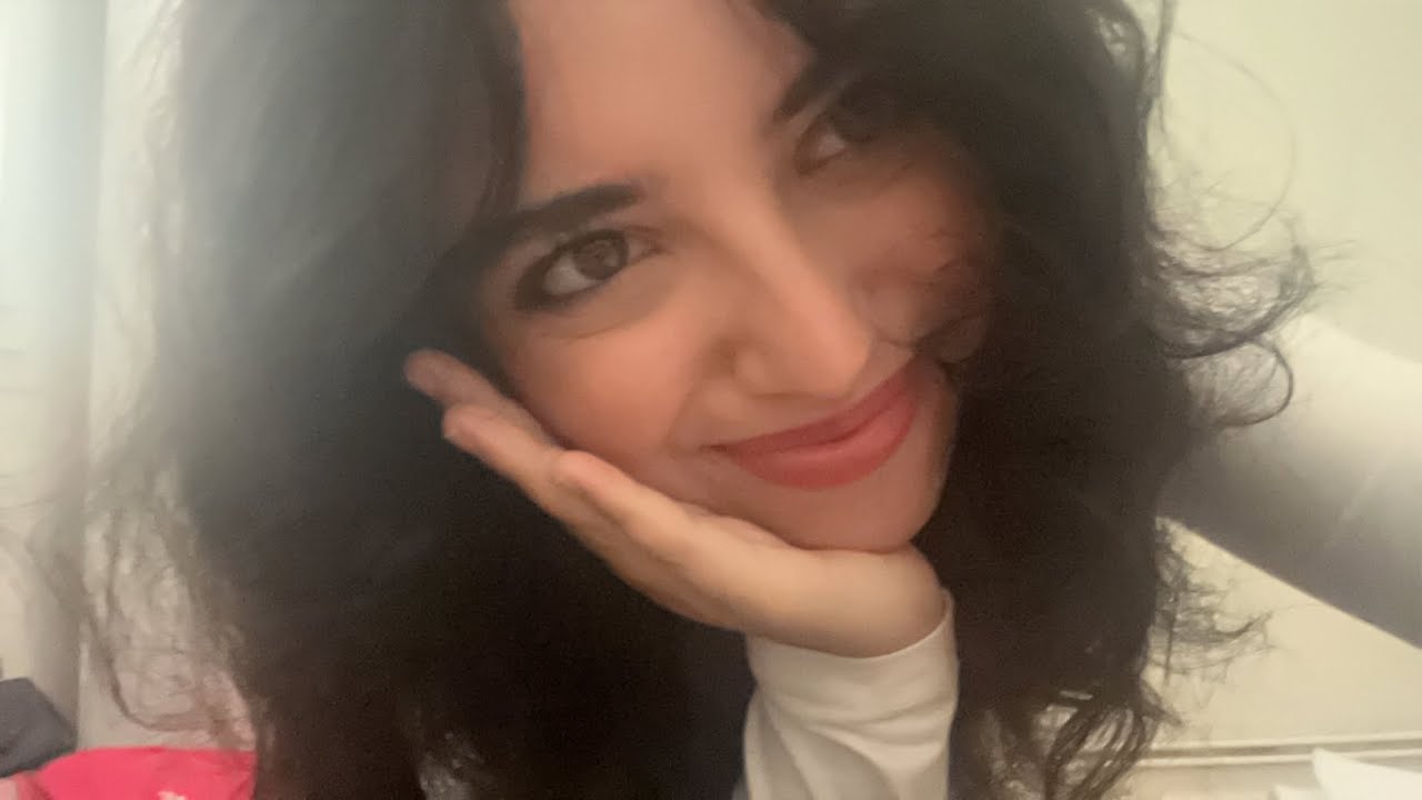 ASMR FRANÇAIS (ASMR IN FRENCH) : je parle et je tape sur des objets randoms