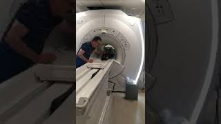 pediatric MRI - كيفية اجراء _ الرنين المغناطيسي _ عند الاطفال