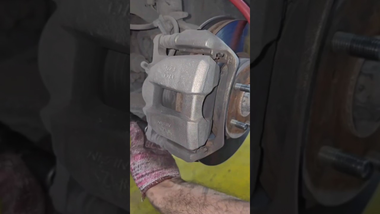 Honda Accord front brake pads replacement guide 