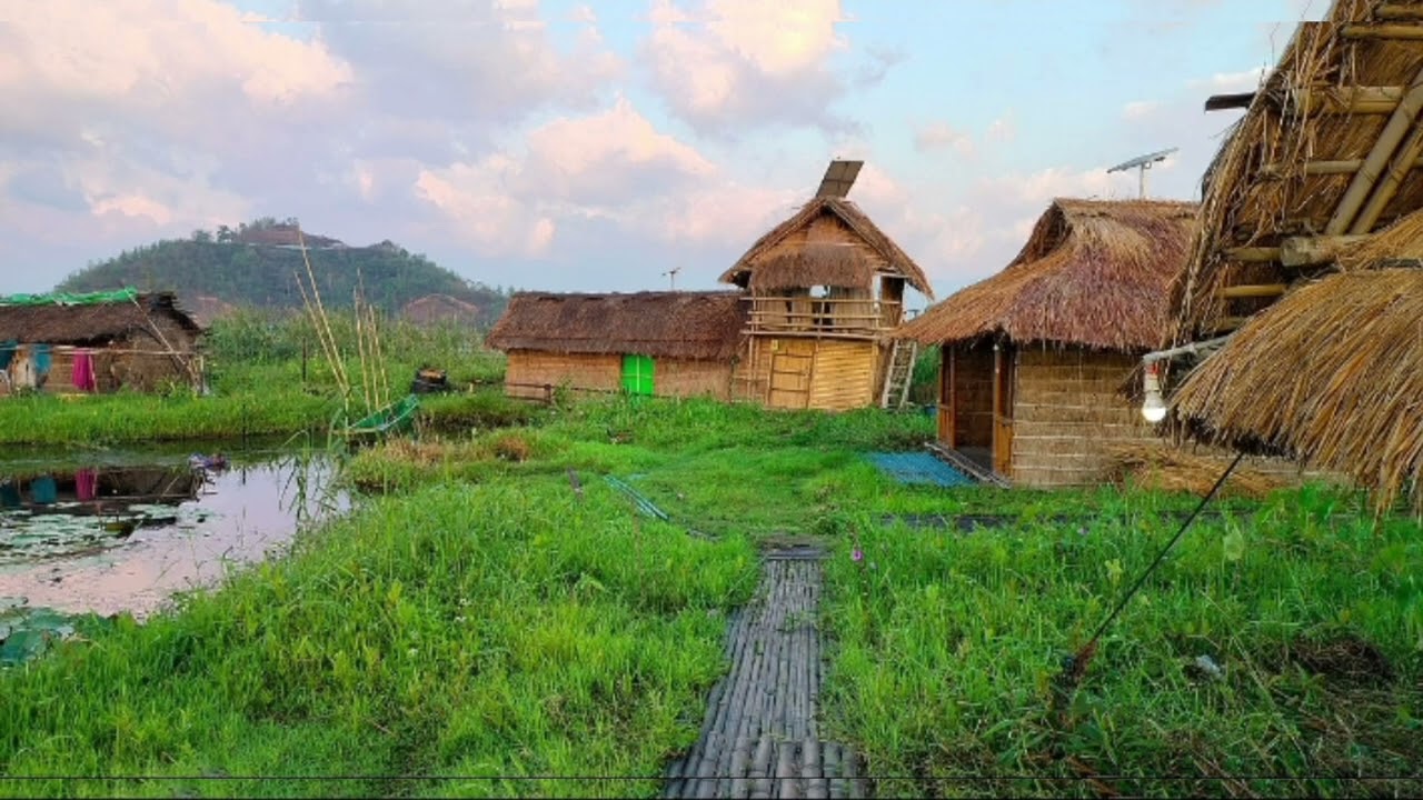 నీళ్ల మీద జీవితం ఎలా మొదలైంది? 🌊🏠 | Loktak Floating Village Truth | Manipur 🇮🇳