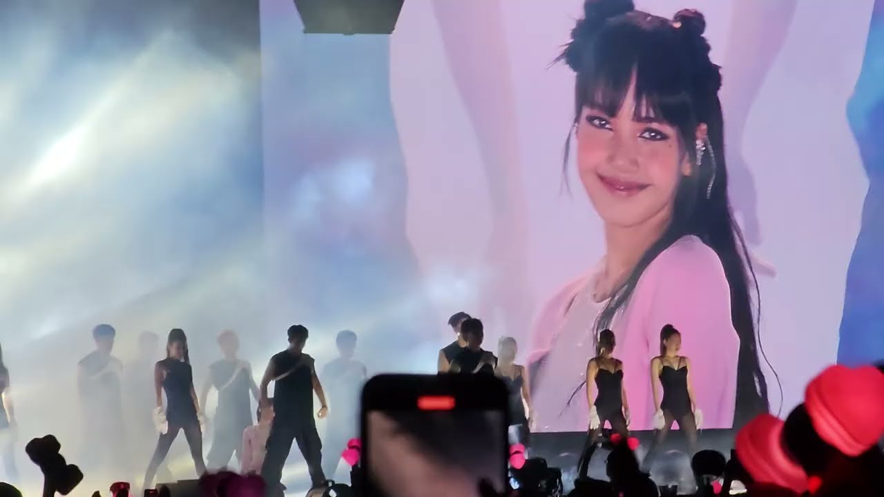 LISA - LALISA & MONEY (BORNPINK WORLD TOUR JAKARTA DAY 2)