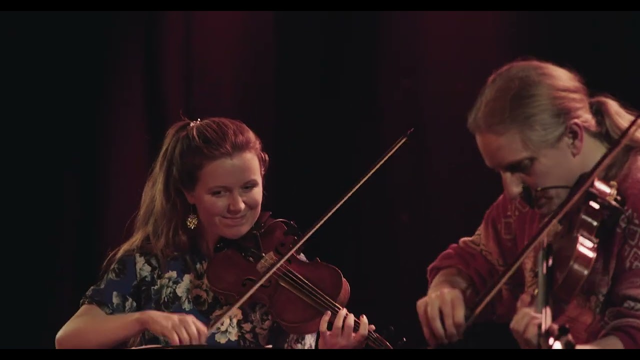 Hegedu - Nowhere's Journey/Juggler's Polska (live at Celtic Connections)