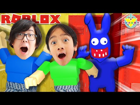 Can We Escape Roblox Mo's Academy!! Ryan VS Daddy!!