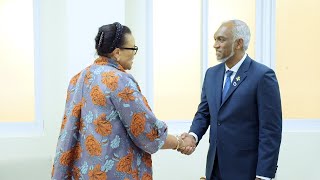 The President meets with the Secretary General of the Commonwealth