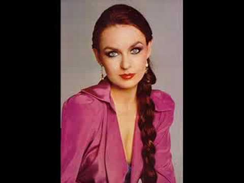 Crystal Gayle - Sound of Goodbye