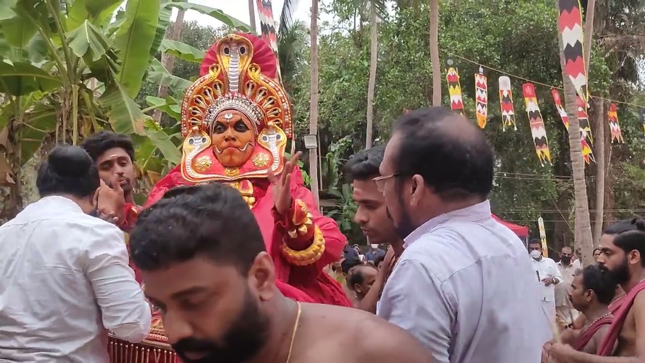 Nagakaali Vellatt. Mundassery Bhagavathi Kshethram  Chembra Kozhikode