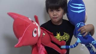 Troy and Izaak Pretend Play Hide and Seek around the House TBTFUNTV