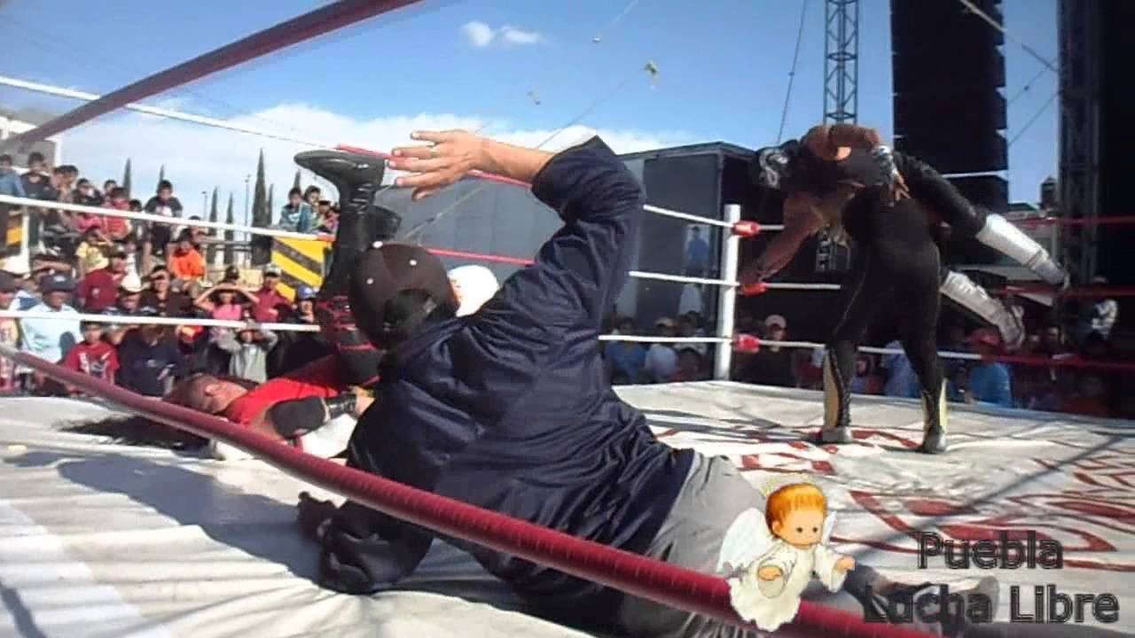 mascarita sagrada y lucky boy vs mini chessman y avaricia