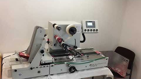 Automatic labelling of flat pouches with LAB510 - red pouches