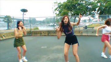 TWICE - Likey (faster, but everytime Momo has a part it gets normal)