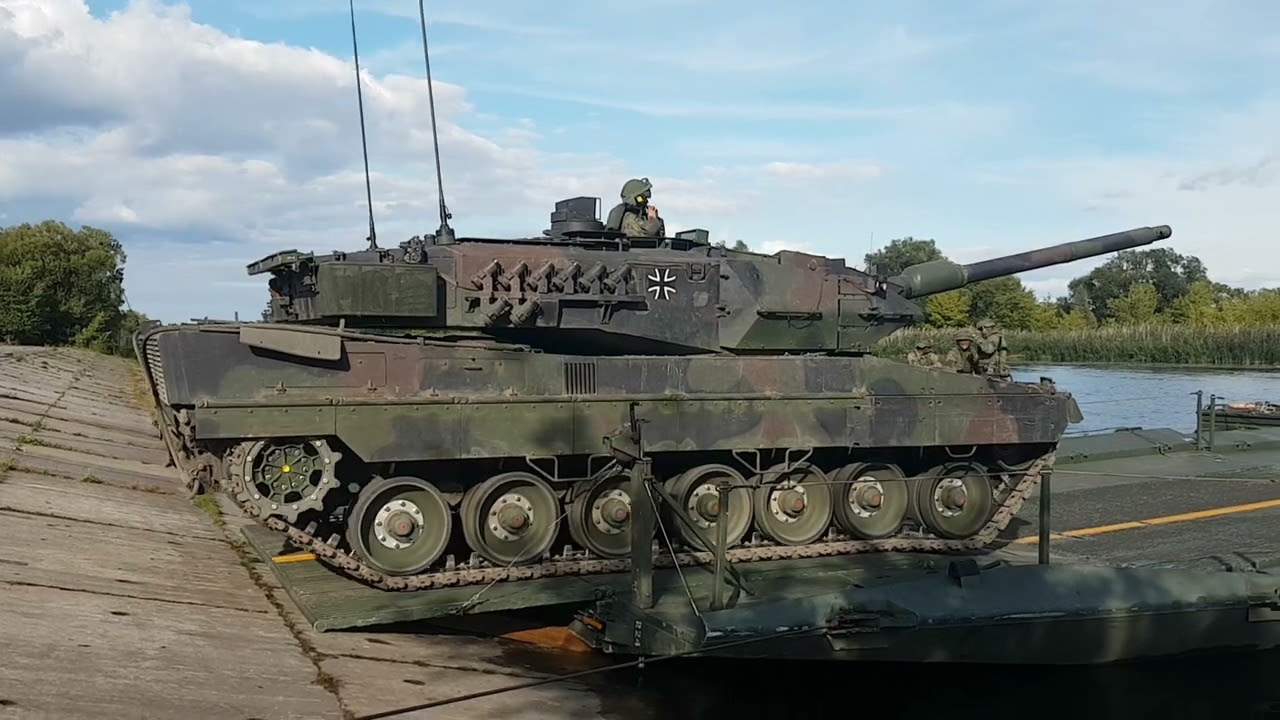 Leopard 2 a6ma2 of 414 panzerbatallion drives onto an pontoon during exercise Vigorous Bison.