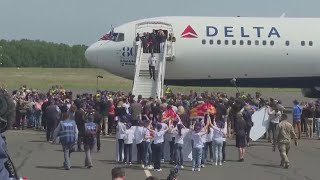 WWII vets arrive in France for 80th anniversary events of DDay landing