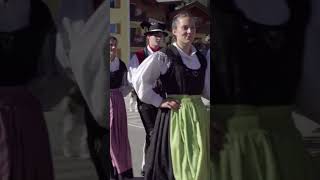 Sfilata Gran Festa da d'Istà 44ª edizione 2025, Canazei, Val di Fassa, Trentino