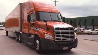 Schneider Truckload: Border Crossings Made Easy (Spanish) Truckload Northbound