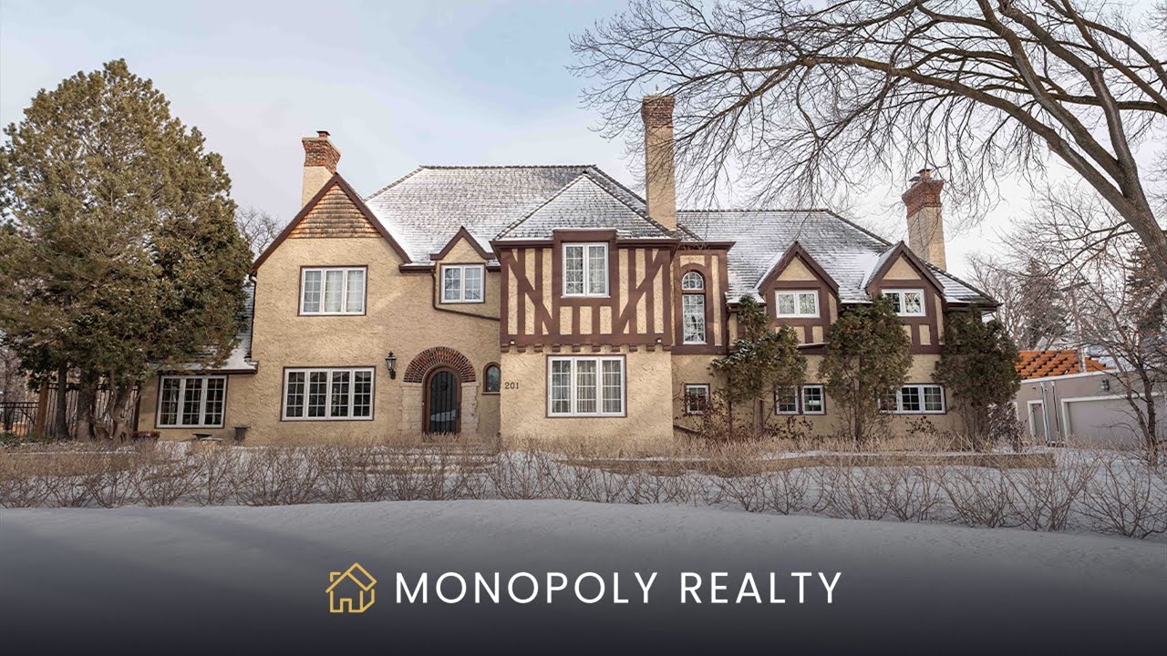 201 Lamont Blvd, Winnipeg, MB l Luxury Living in the Heart of Winnipeg