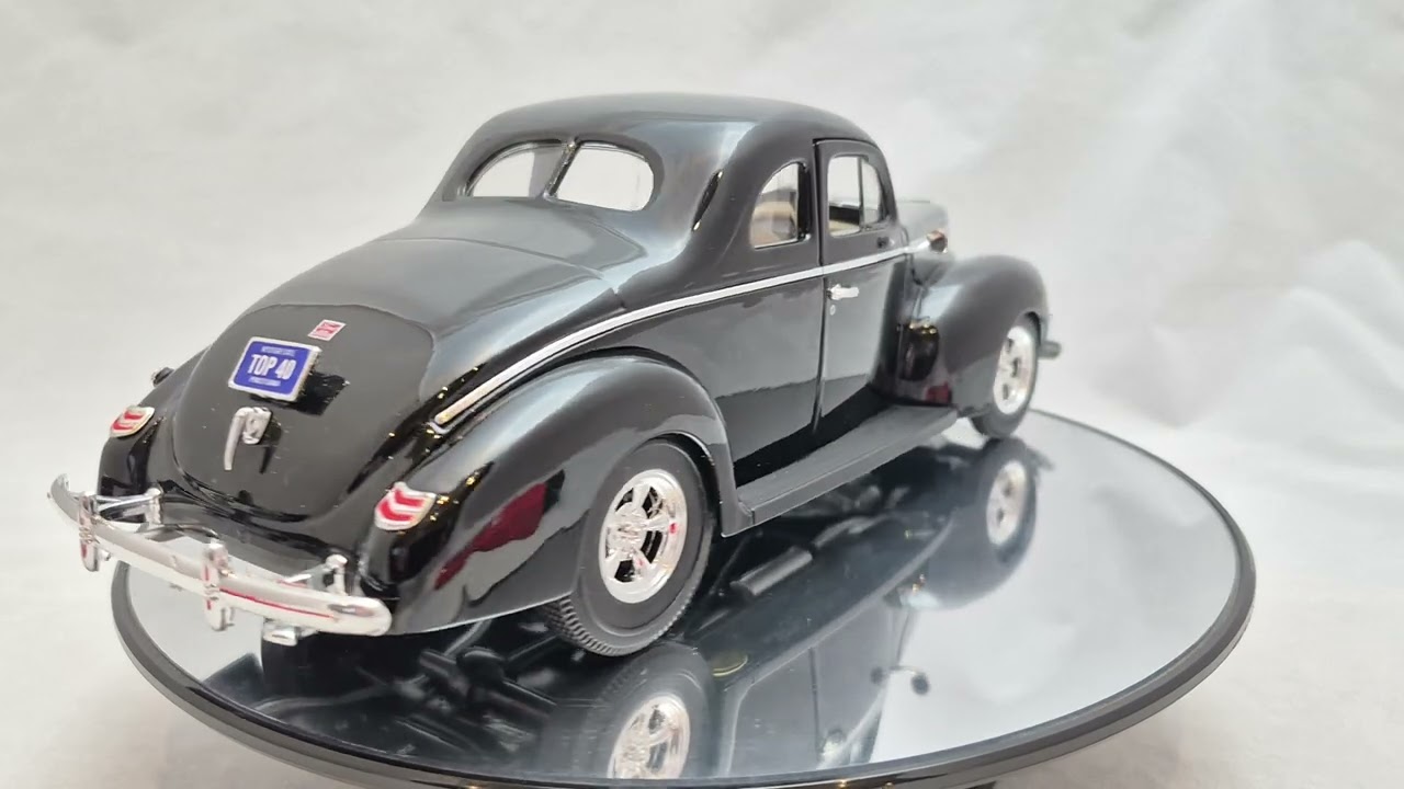 ERTL 1940 Ford Hot Rod American Muscle Black