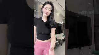 6462Beautiful Chinese Girl Perform The Latest Dance Trend