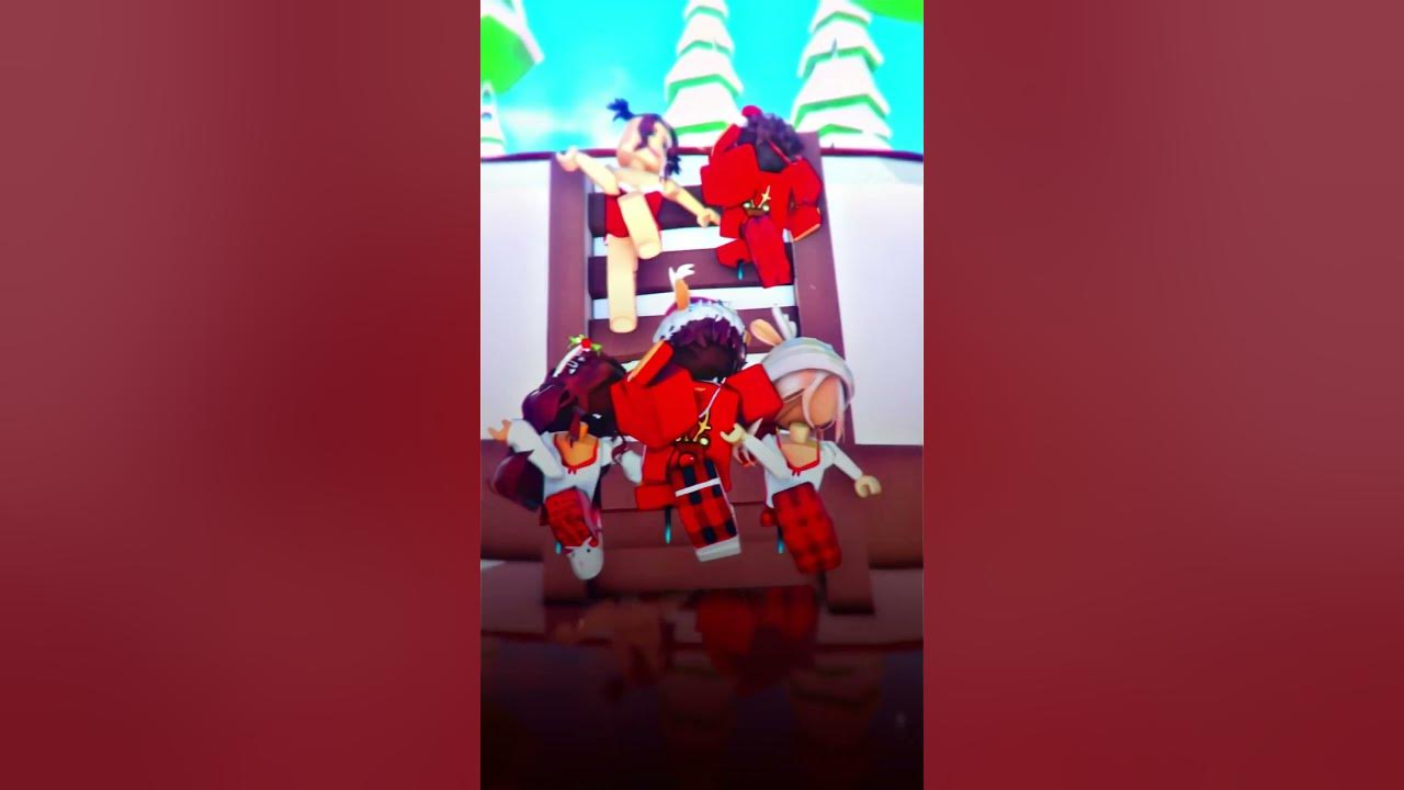HERE COMES SANTA CLAUS!! 🎅