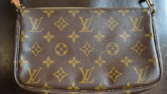 What fits inside the Louis Vuitton Pochette Accessoires NM. Affiliate link.  #louisvuittonpochetteaccessoiresnm