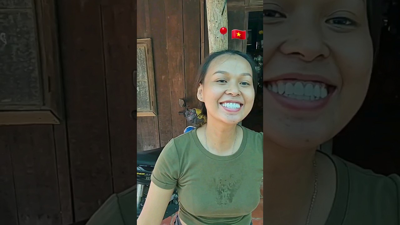 Vietnamese girl invites me to her native house 🇻🇳