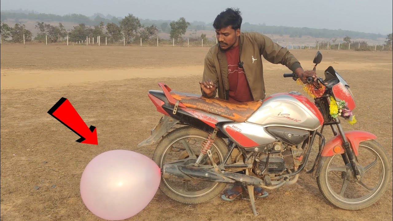 Balloon v/s bike ismart /  बड़ा size balloon 31 Dec 2025 