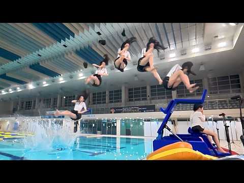 걸그룹 역사상 가장 위험한 뮤직비디오 fromis_9 - ‘Fly Away’ MV  [ 스튜디오 프로미스나인 / 위험한 초대 / 플라잉 체어 ]-썸네일