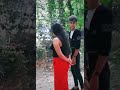 لشباب عم بتغيز يلعن عرضه