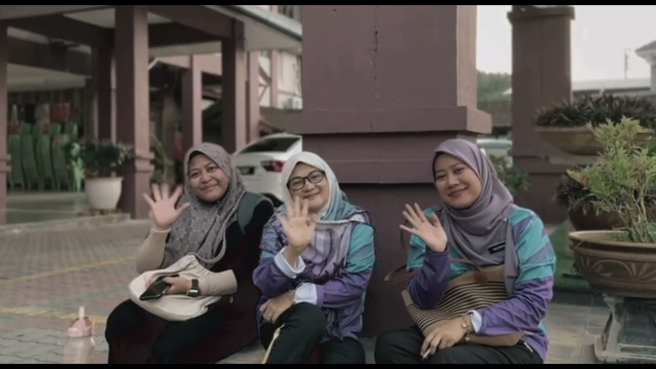 salam perpisahan cikgu saifullah dan  cikgu hindun