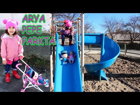 ARYA BEBEK ARABASI İLE PARKTA PEPE BEBE  HEPSİ BERABER OYUNLAR - Eğlenceli Çocuk Videosu