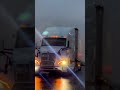#hardwork #ytshorts #truckesvlogs #americantrucks #longhaultrucker