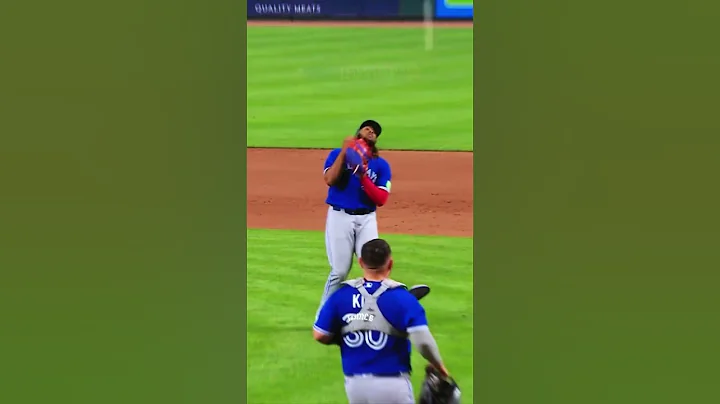 When Vladimir Guerrero Jr. Made This 200 IQ Play! 👀😱|| #mlb #baseball #shorts ||