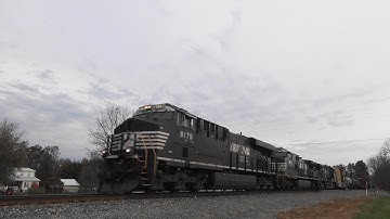 NS 38Q WB on the NS Lurgan Branch in Walnut Bottom, PA