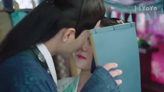 видео: Вы двое целуетесь на публике? Бесстыдный картинка: Вы двое целуетесь на публике? Бесстыдный