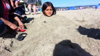 Nick and Rose - Beach 04 - 20150409 162840