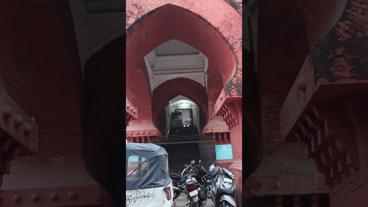 नवाबों की परछाइयाँ आज भी यहाँ ज़िंदा हैं 