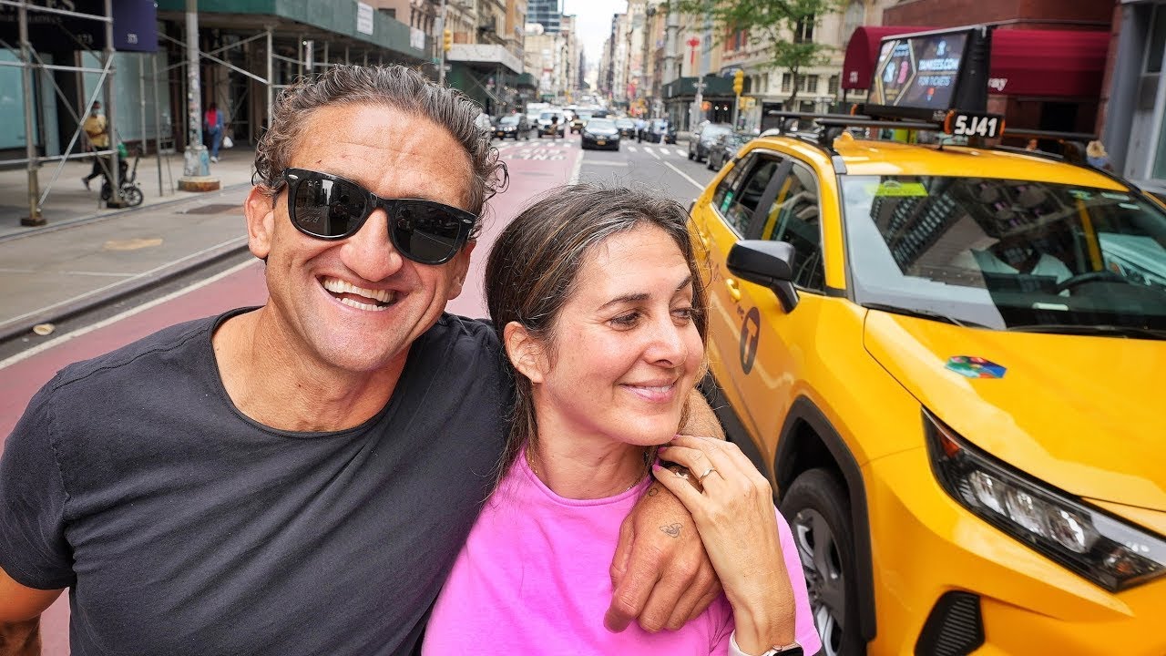 МЫ ВЕРНУЛИСЬ В НЬЮ-ЙОРК (Кейси Нейстат на русском)