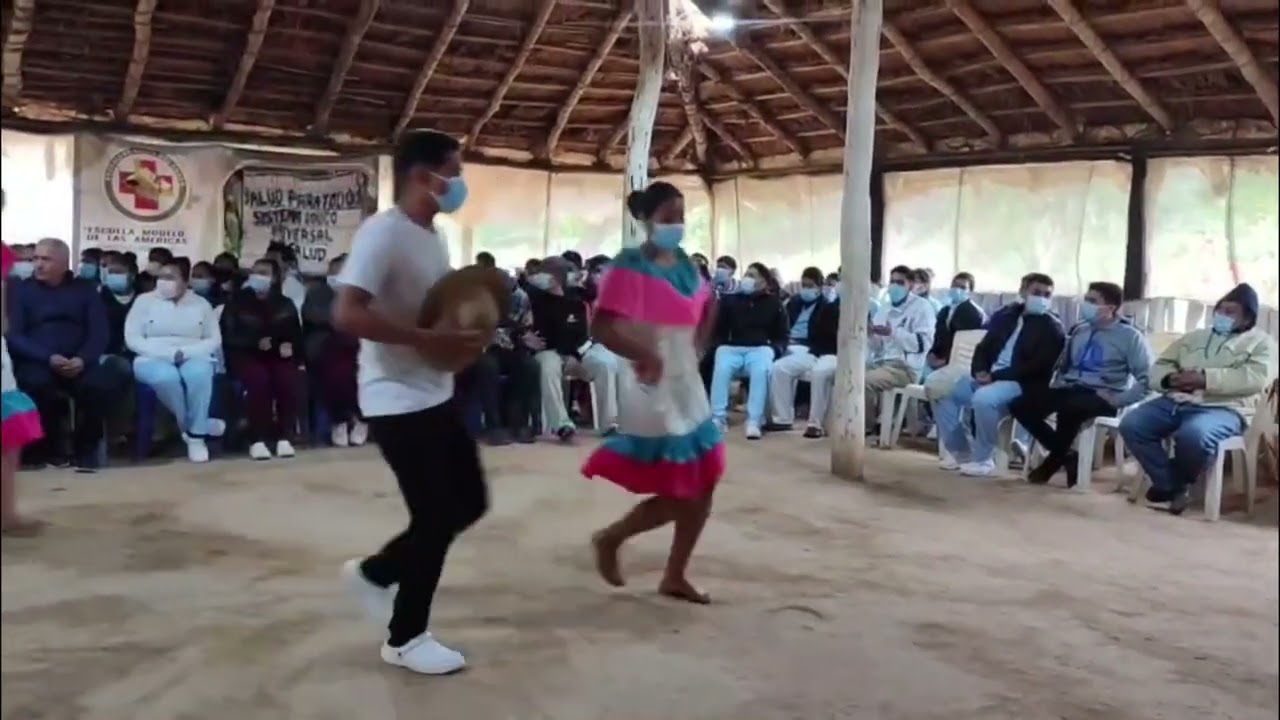 Un lugar donde te reciben con cantos y danza autóctona: Escuela Tekove Katu, el legado del Pay Tarsicio