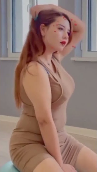 tante bahenol ,yuk merapat #tante #shorts #montok #semok