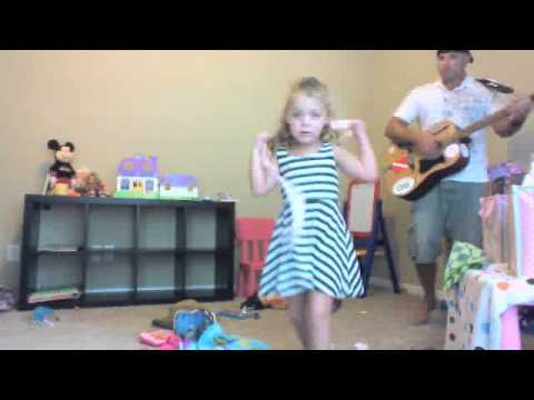 The Avery and Uncle Bonesaw Show - Webcam video from September 8, 2013 7:08 PM