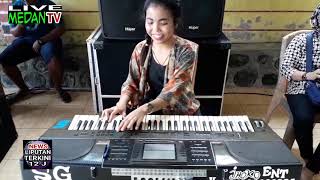 Aksi Gila!.. Cewek Lincah Mainkan Keyboard Manual 'Mayen Sembiring' #semuaorang #nonstopmusik